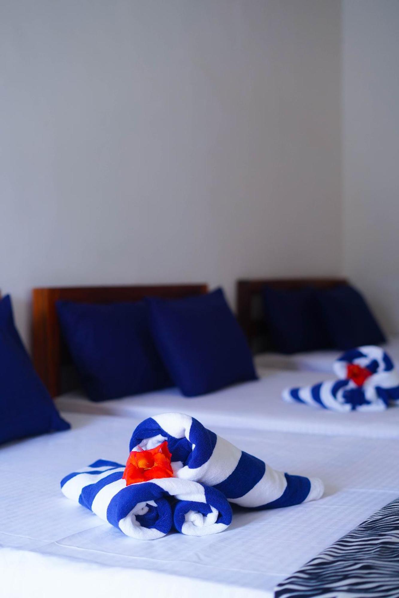 Ceylon Happy Laugh - Ella Hostel Exterior photo