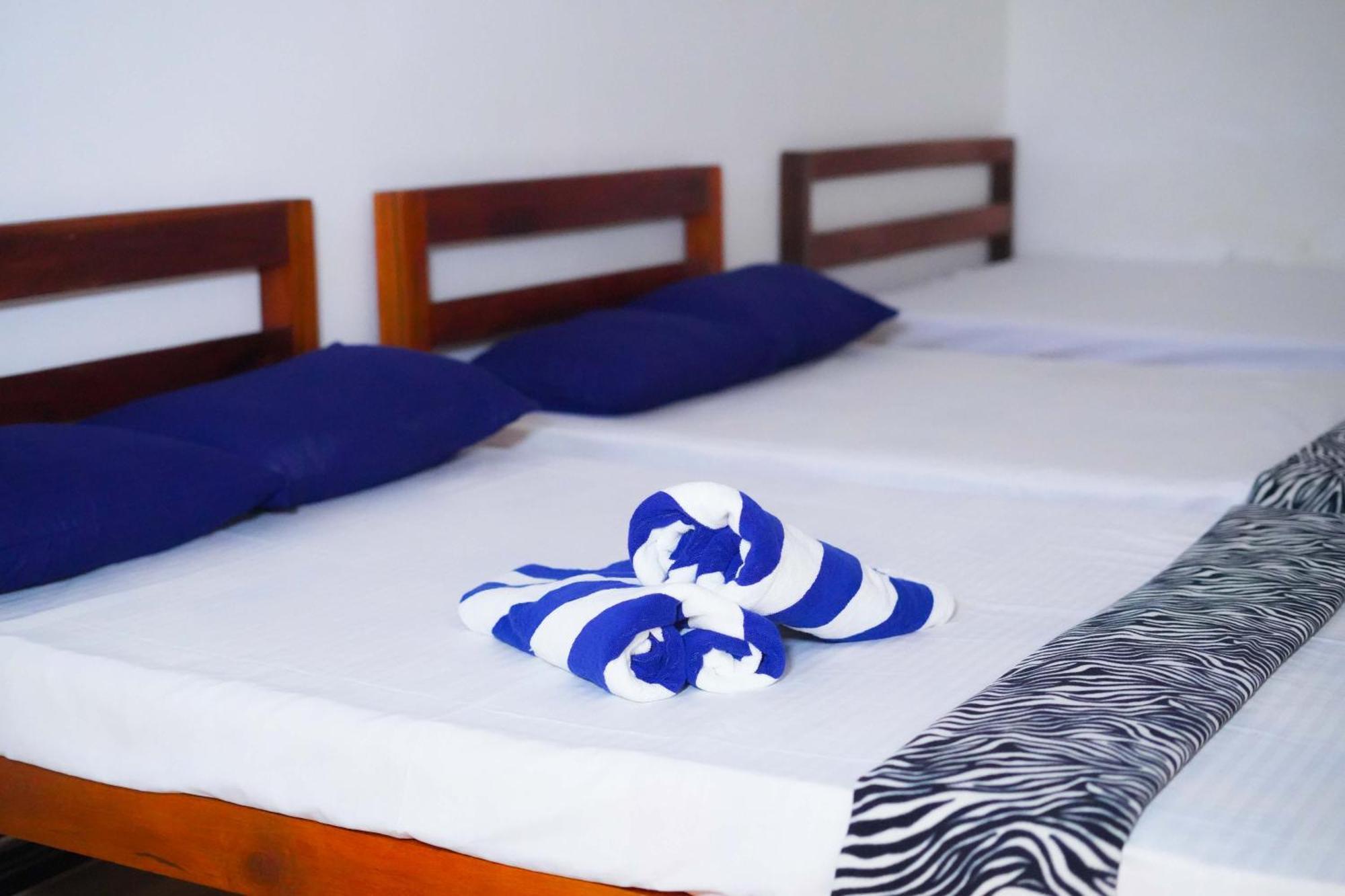 Ceylon Happy Laugh - Ella Hostel Exterior photo