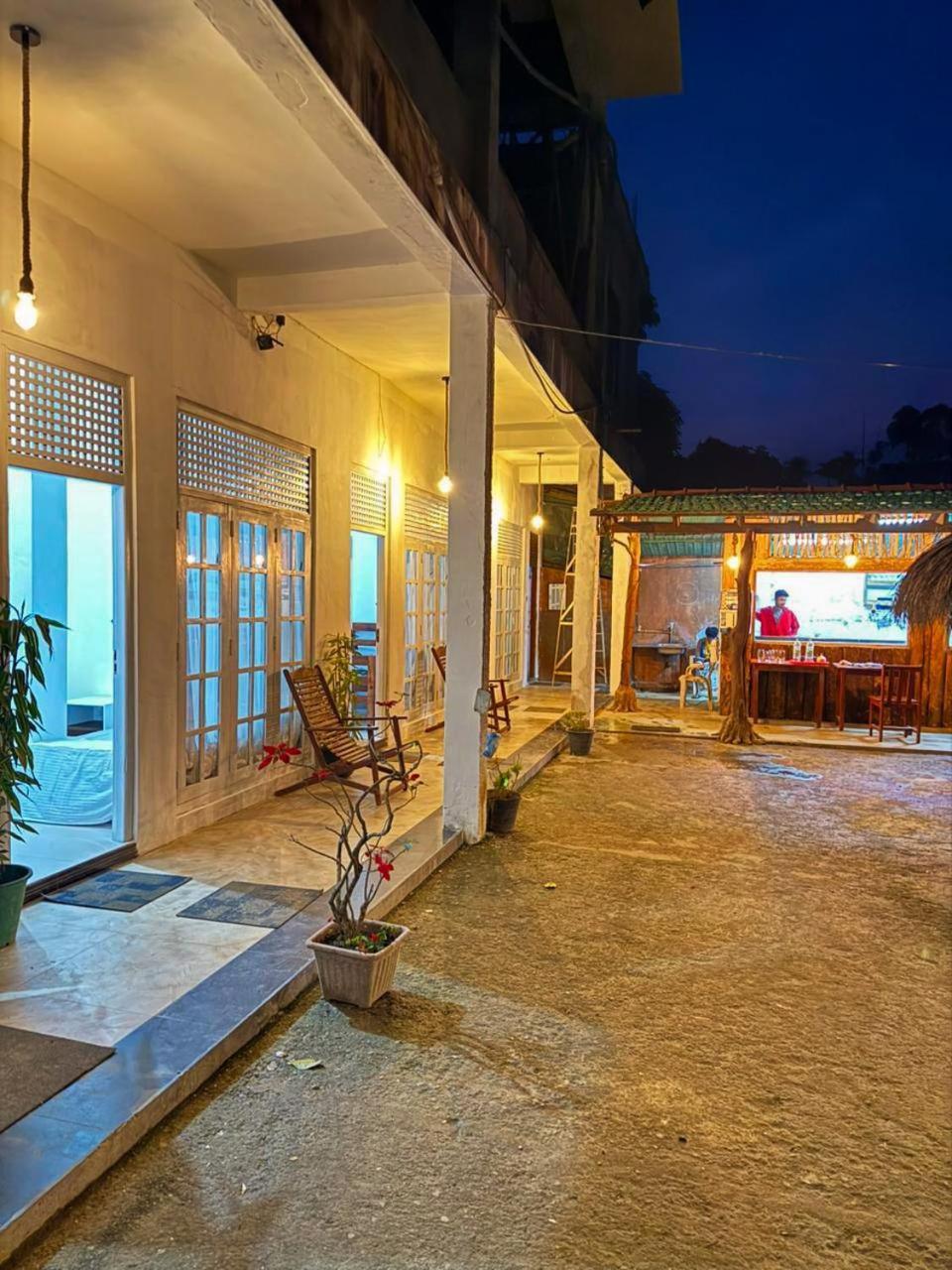Ceylon Happy Laugh - Ella Hostel Exterior photo