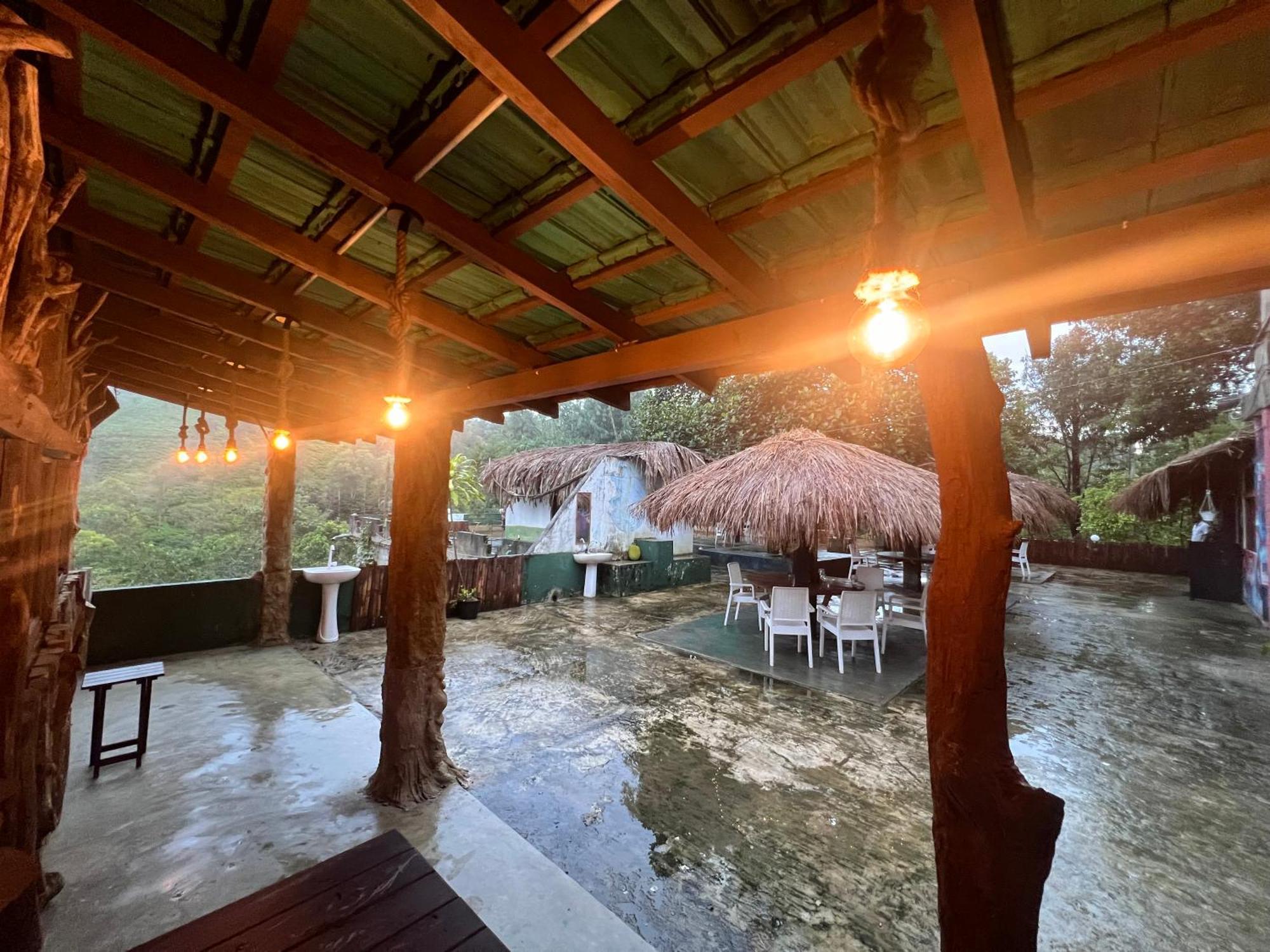 Ceylon Happy Laugh - Ella Hostel Exterior photo