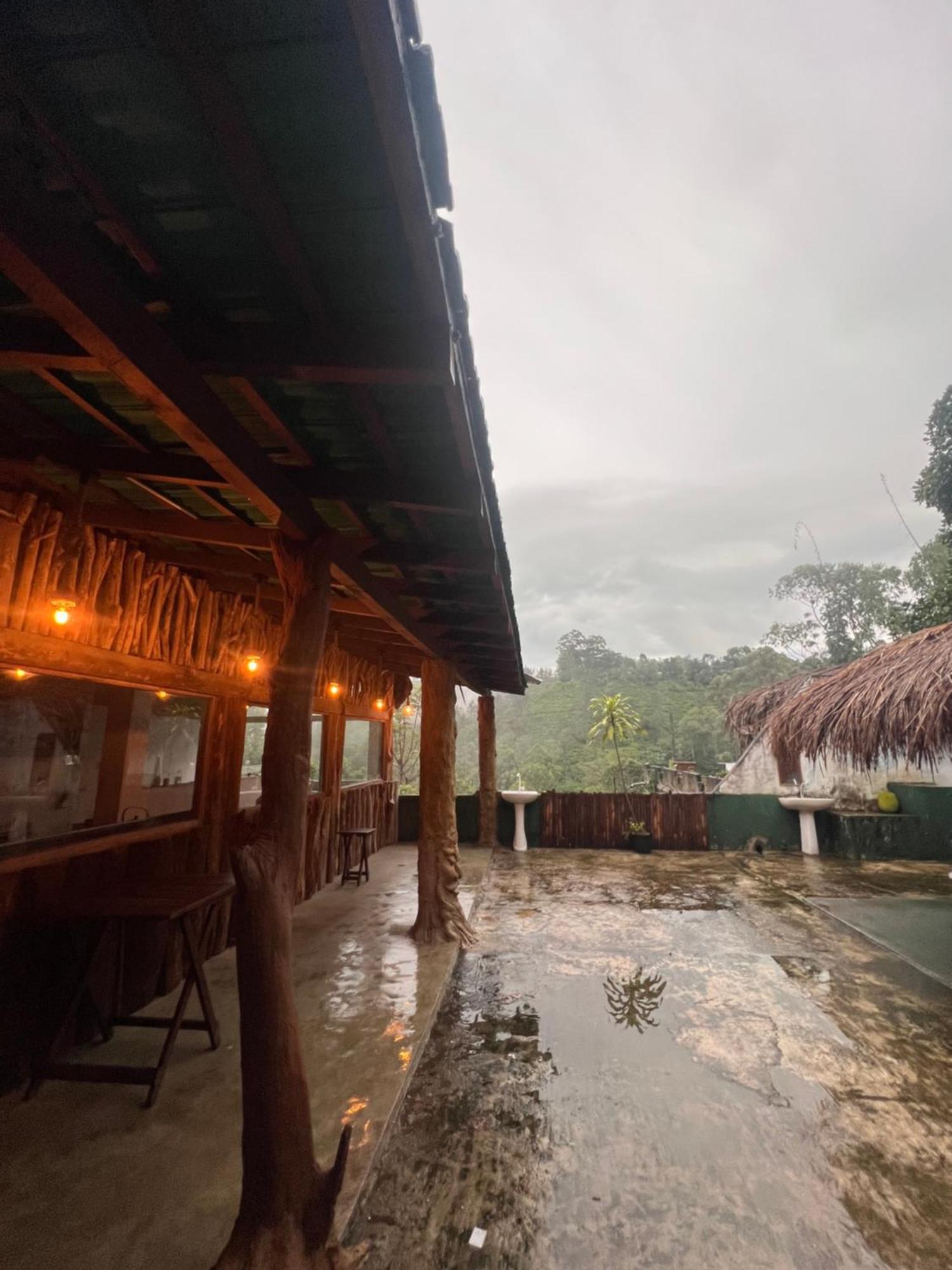Ceylon Happy Laugh - Ella Hostel Exterior photo